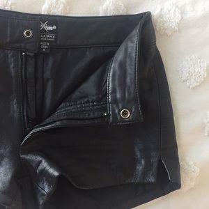 Vintage Maxima Wilson’s Leather size4 black shorts